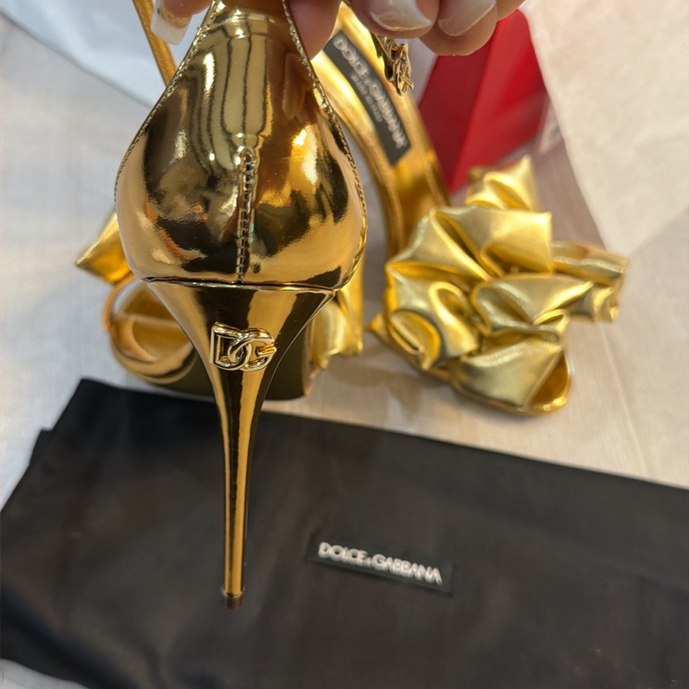 Dolce and gabbana NWT Sandalo Specchio Oro gold heels - Picture 2 of 8